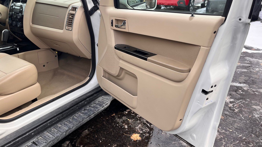 2009 Ford Escape Image 14