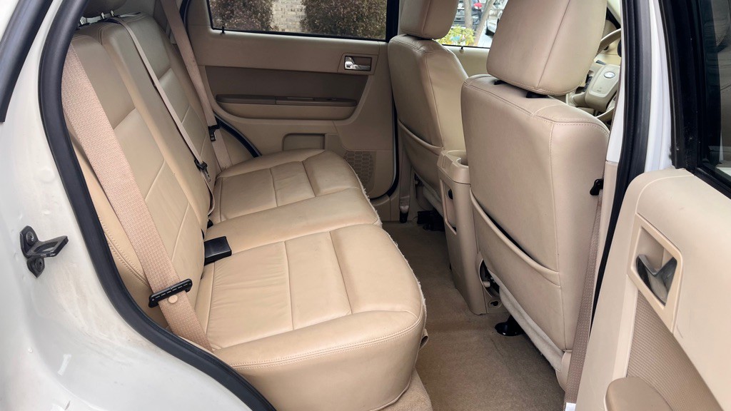2009 Ford Escape Image 17