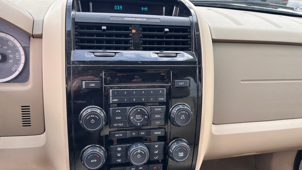 2009 Ford Escape Image 28