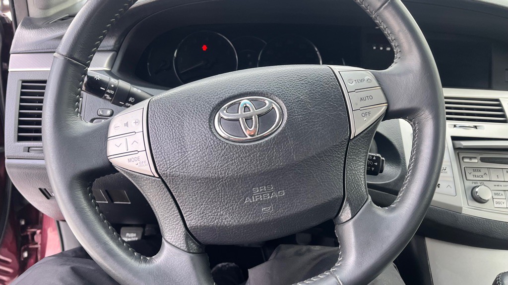 2008 Toyota Avalon Image 12