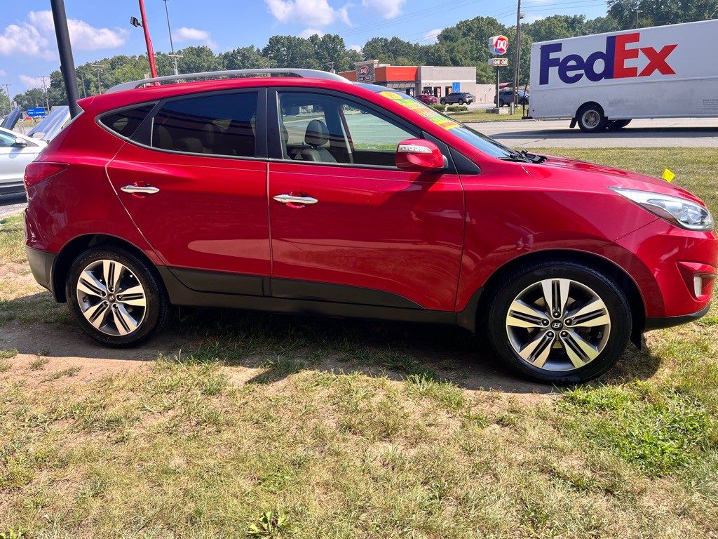 2015 Hyundai Tucson Image 8