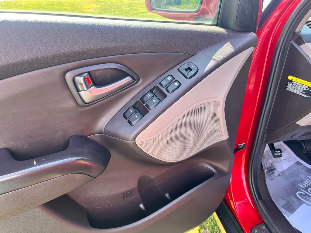 2015 Hyundai Tucson Image 31