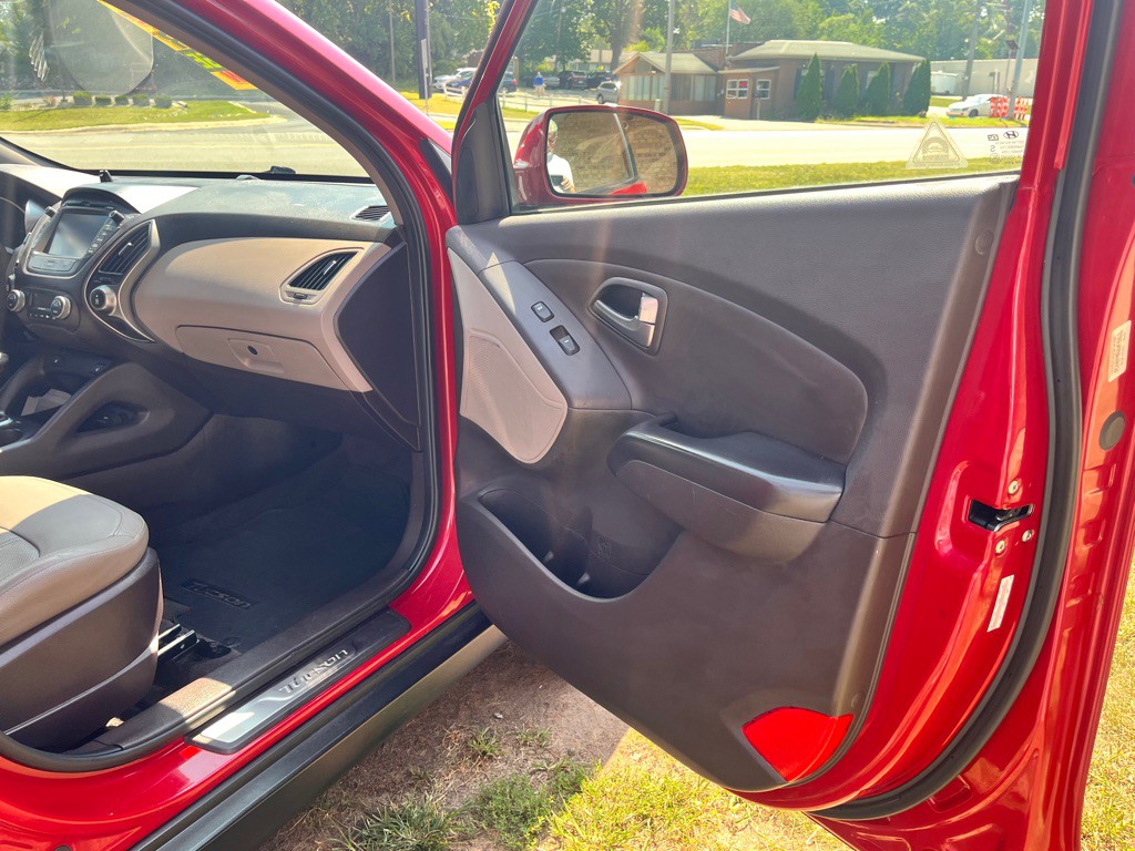 2015 Hyundai Tucson Image 34