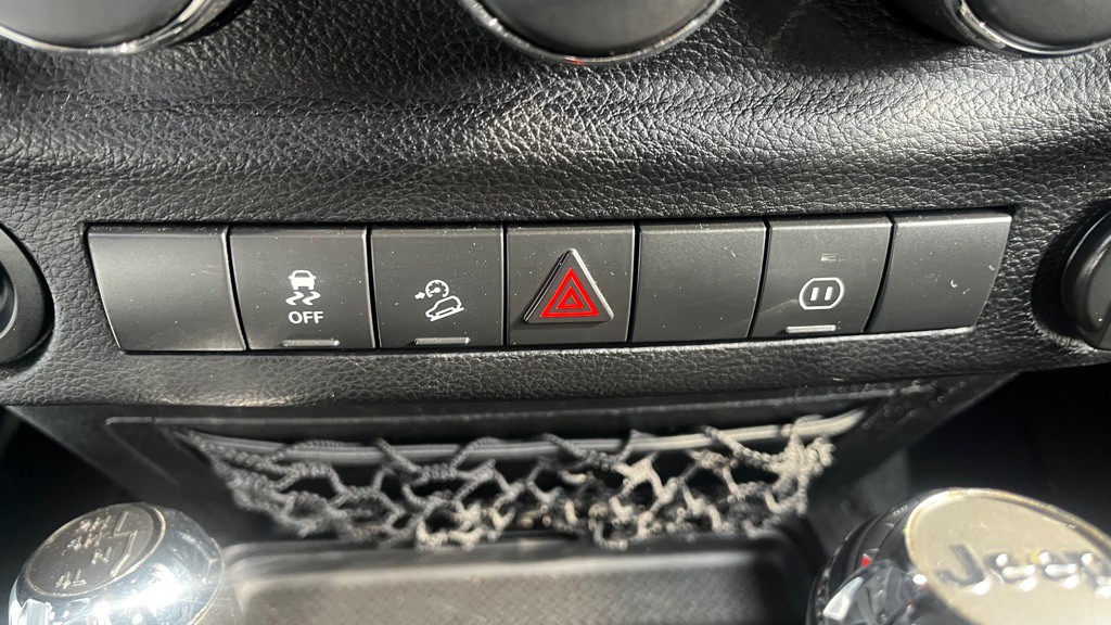 2012 Jeep Wrangler Unlimited Image 18