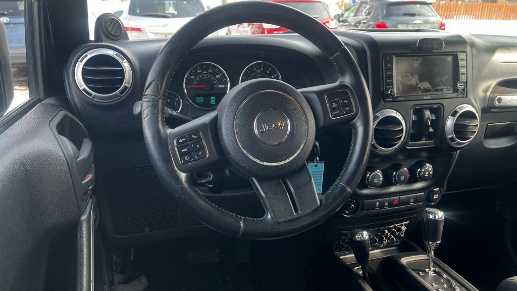 2012 Jeep Wrangler Unlimited Image 25