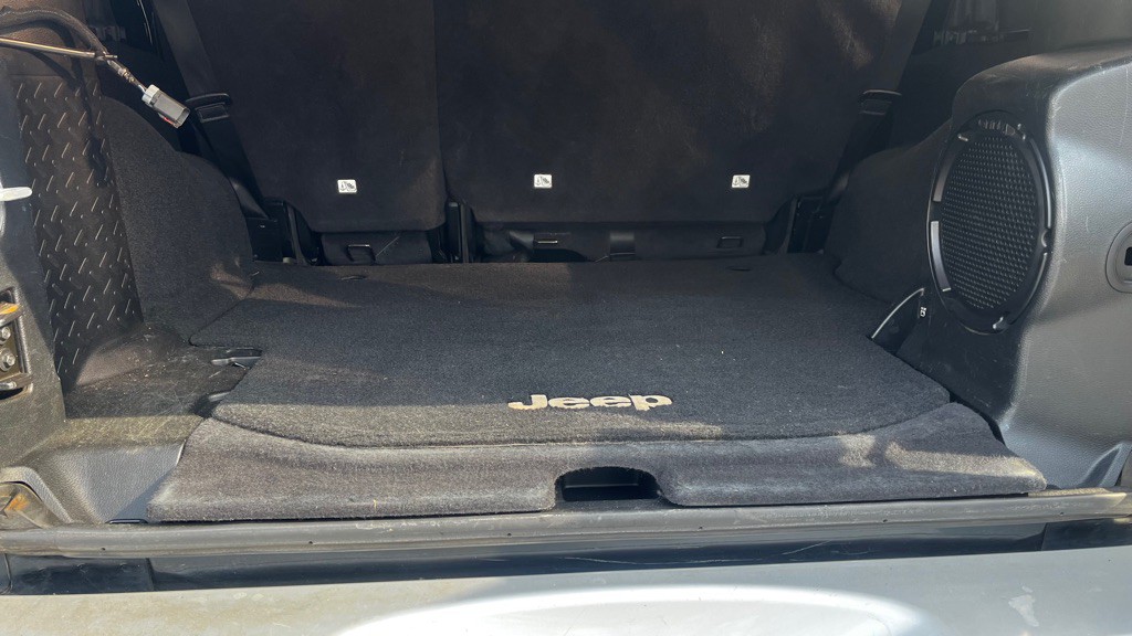 2012 Jeep Wrangler Unlimited Image 39