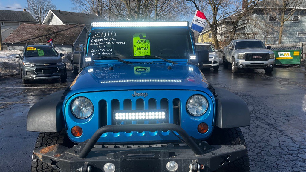 2010 Jeep Wrangler Unlimited Image 1