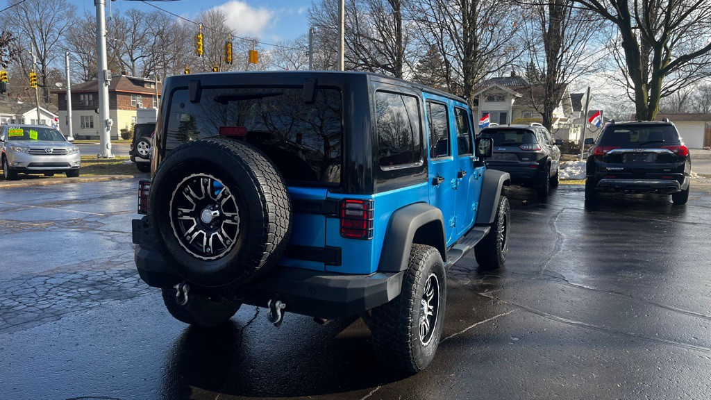 2010 Jeep Wrangler Unlimited Image 9