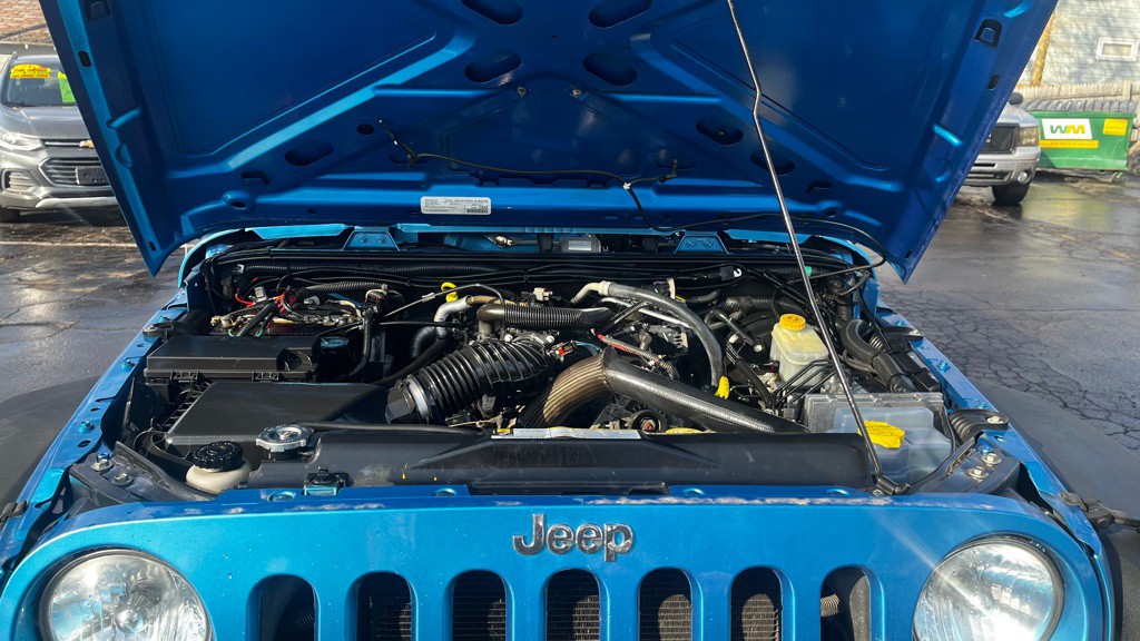 2010 Jeep Wrangler Unlimited Image 18