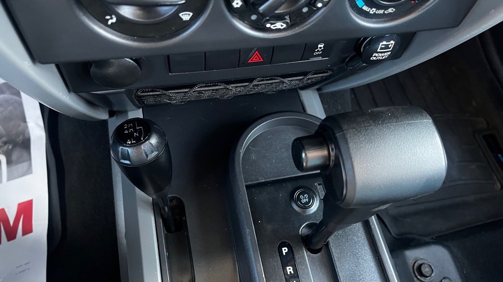 2010 Jeep Wrangler Unlimited Image 23