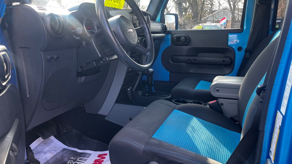 2010 Jeep Wrangler Unlimited Image 26