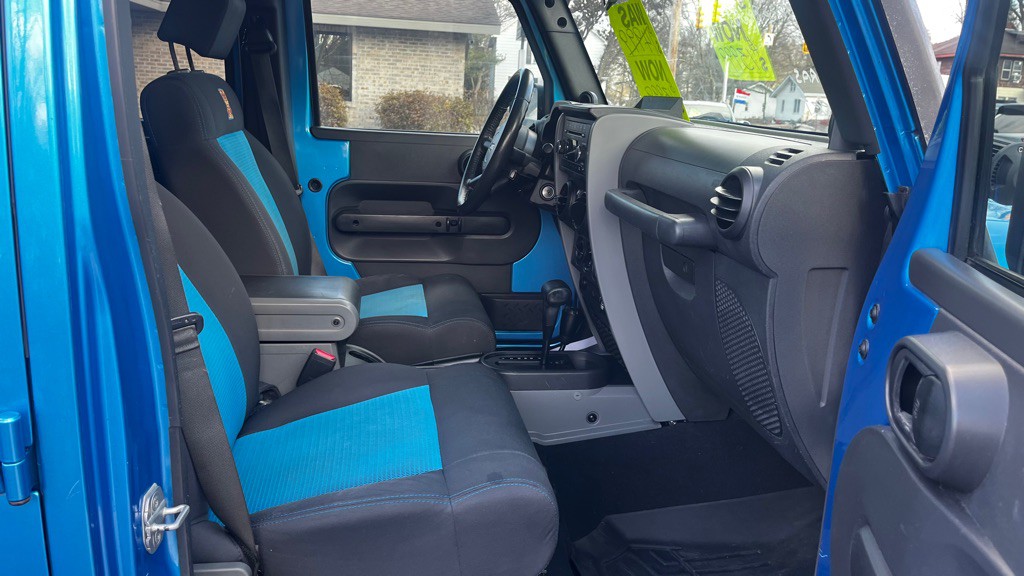 2010 Jeep Wrangler Unlimited Image 31