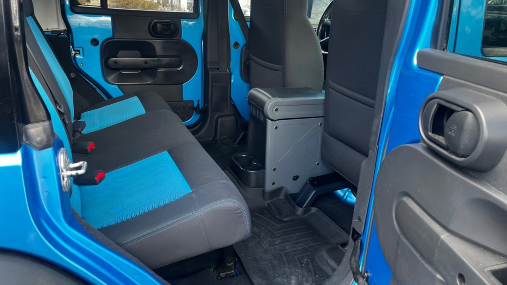 2010 Jeep Wrangler Unlimited Image 39