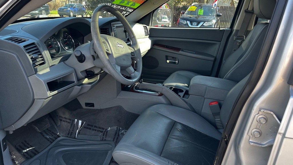 2006 Jeep Grand Cherokee Image 30