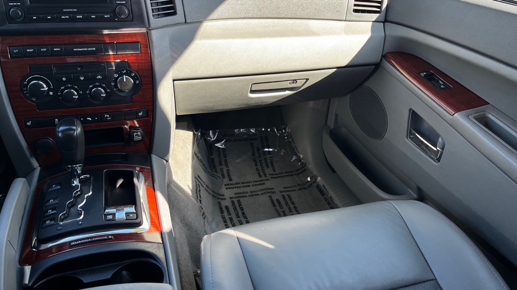 2006 Jeep Grand Cherokee Image 44