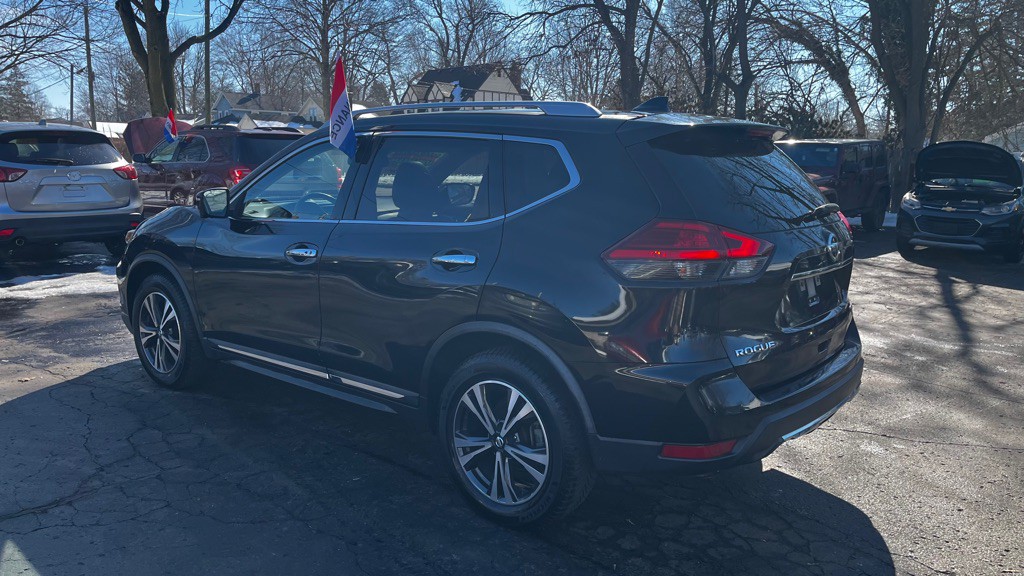 2017 Nissan Rogue Image 4