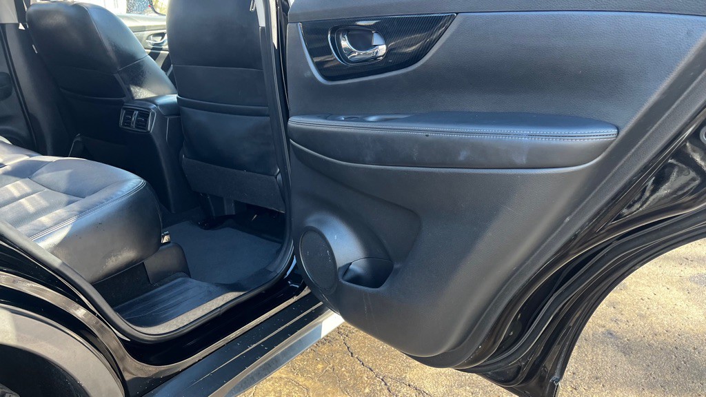 2017 Nissan Rogue Image 42