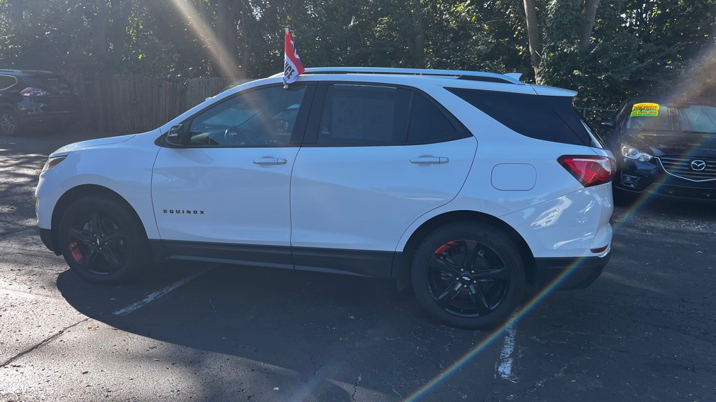 2020 Chevrolet Equinox Image 3
