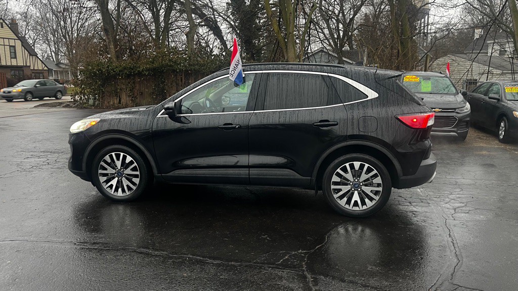 2020 Ford Escape Image 3