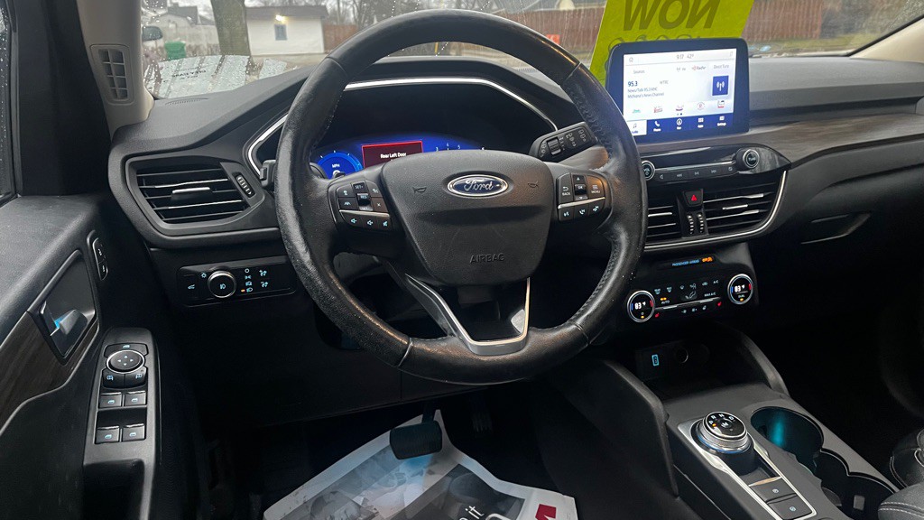 2020 Ford Escape Image 33