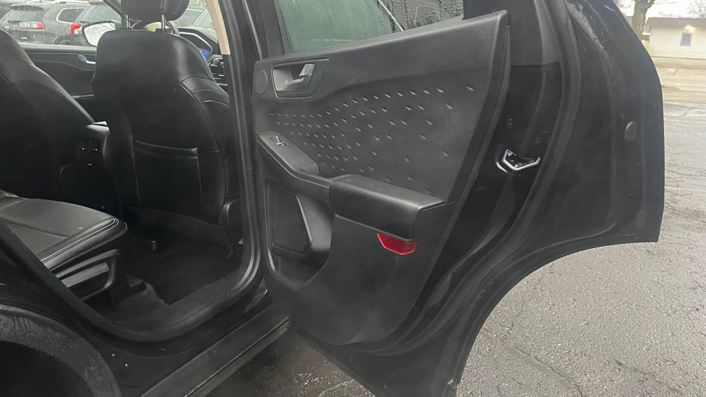 2020 Ford Escape Image 40