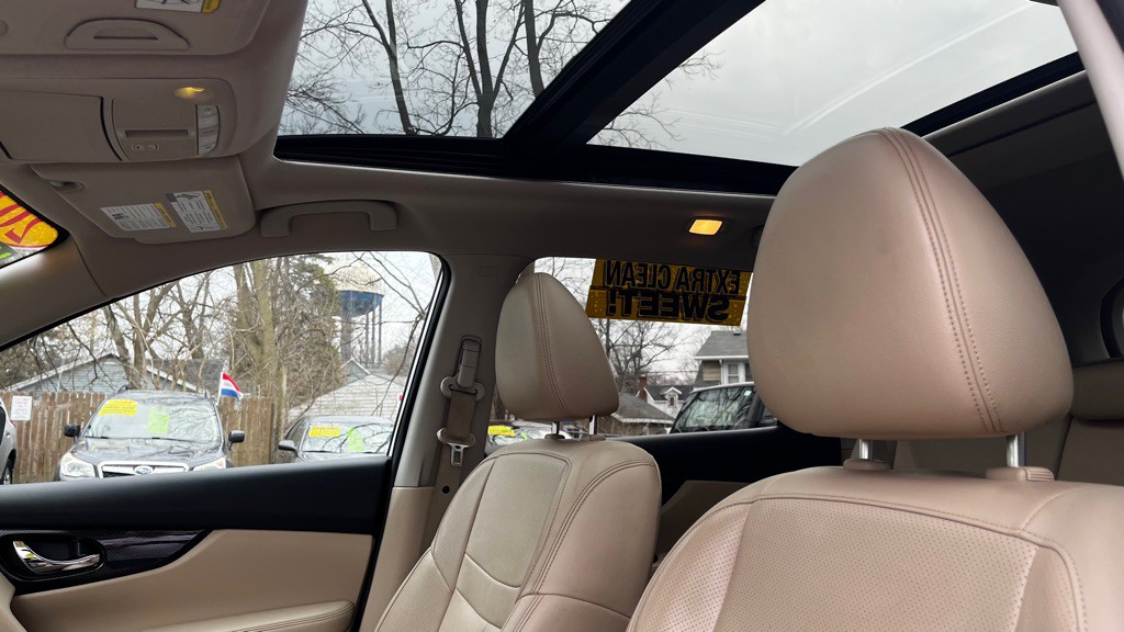 2017 Nissan Rogue Image 15