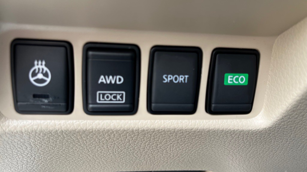 2017 Nissan Rogue Image 16