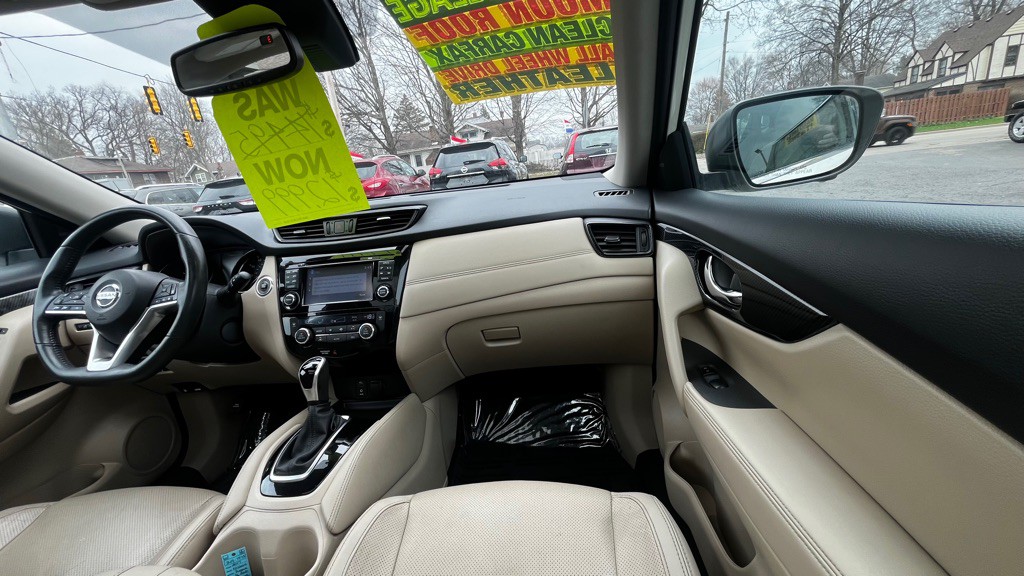 2017 Nissan Rogue Image 43