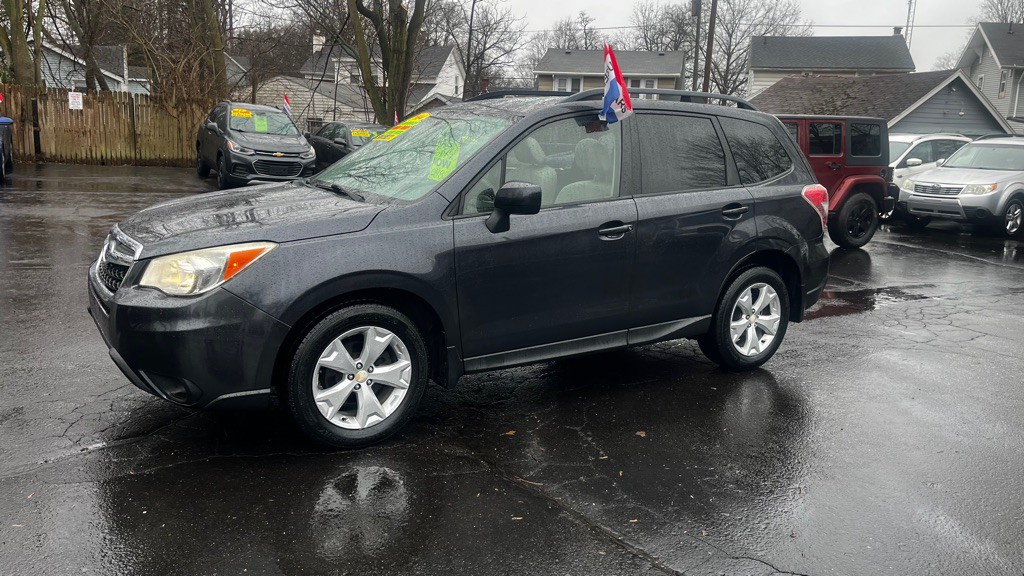 2014 Subaru Forester Image 2