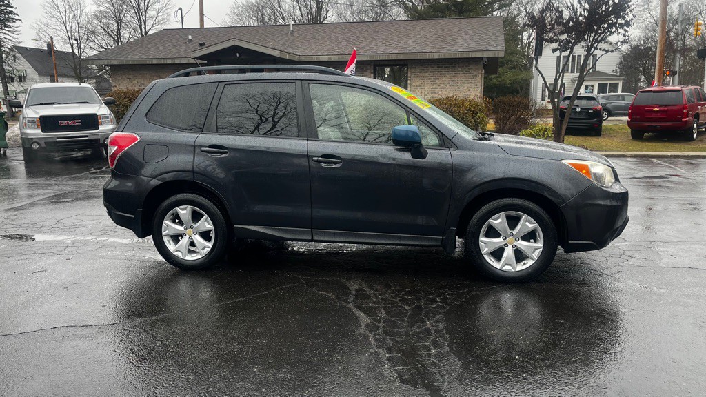 2014 Subaru Forester Image 10