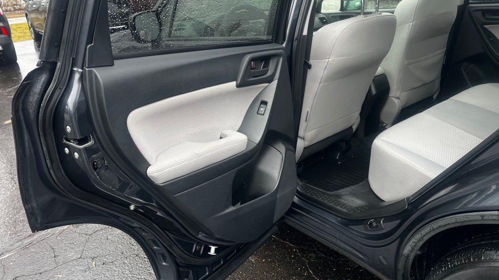 2014 Subaru Forester Image 26