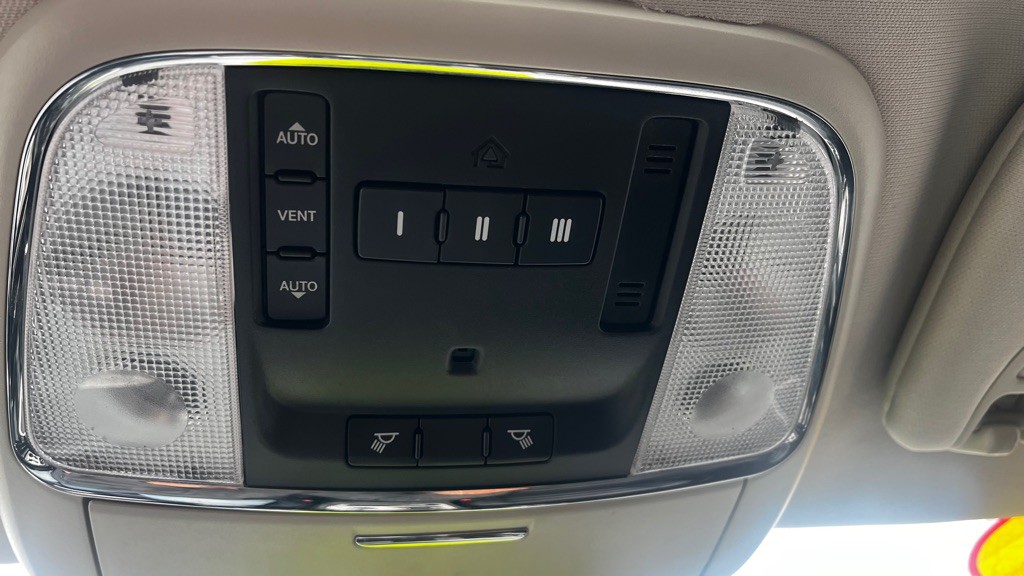 2013 Jeep Grand Cherokee Image 16