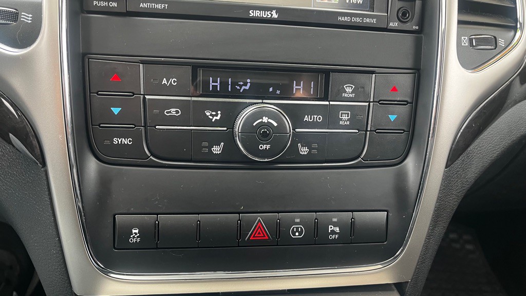 2013 Jeep Grand Cherokee Image 20