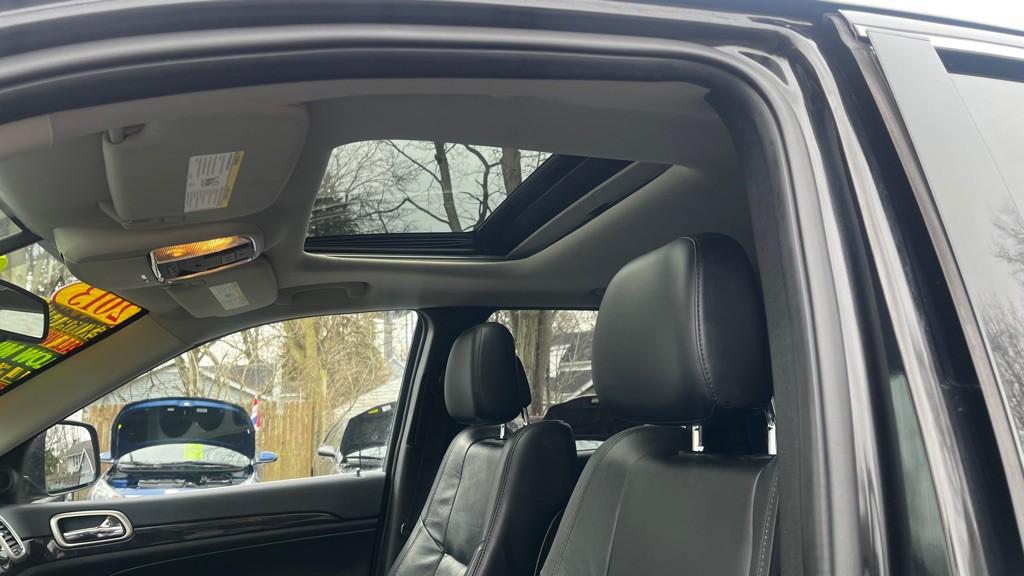 2013 Jeep Grand Cherokee Image 23