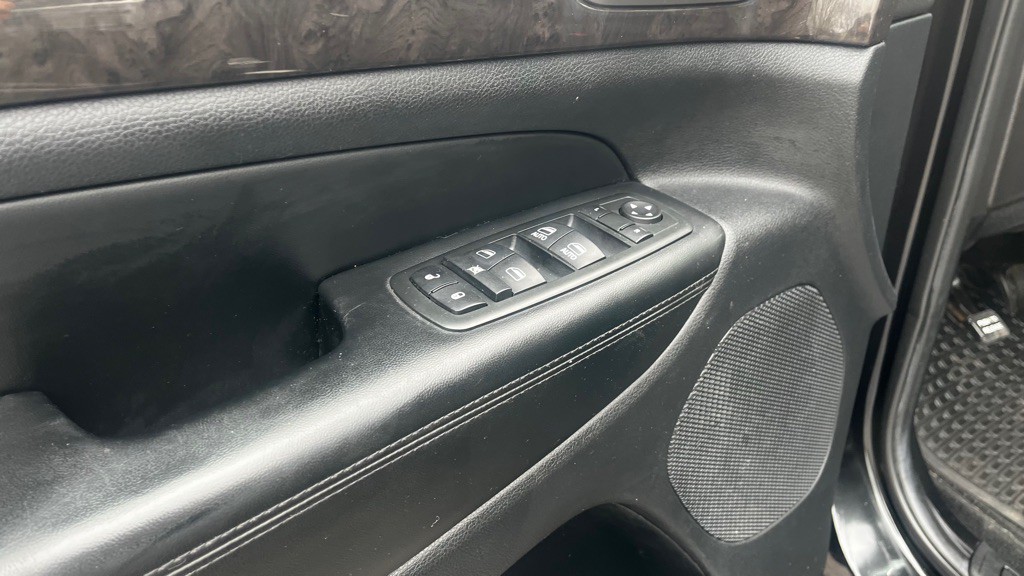 2013 Jeep Grand Cherokee Image 25