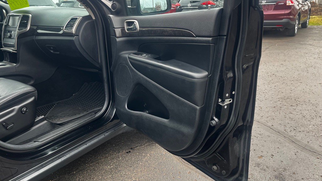 2013 Jeep Grand Cherokee Image 30