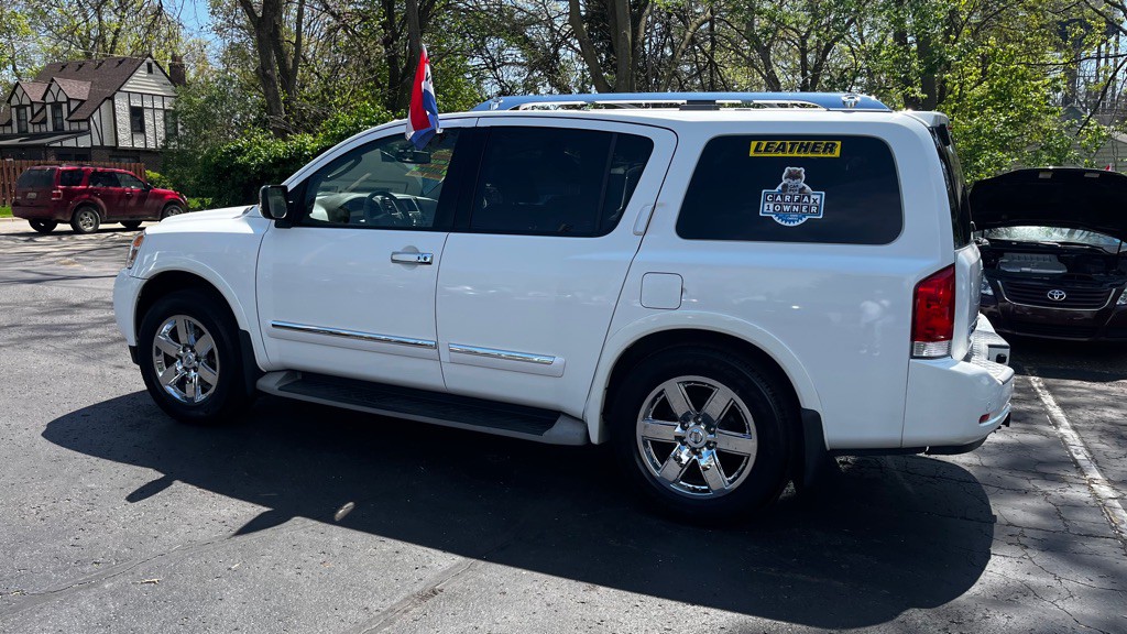 2011 Nissan Armada Image 4