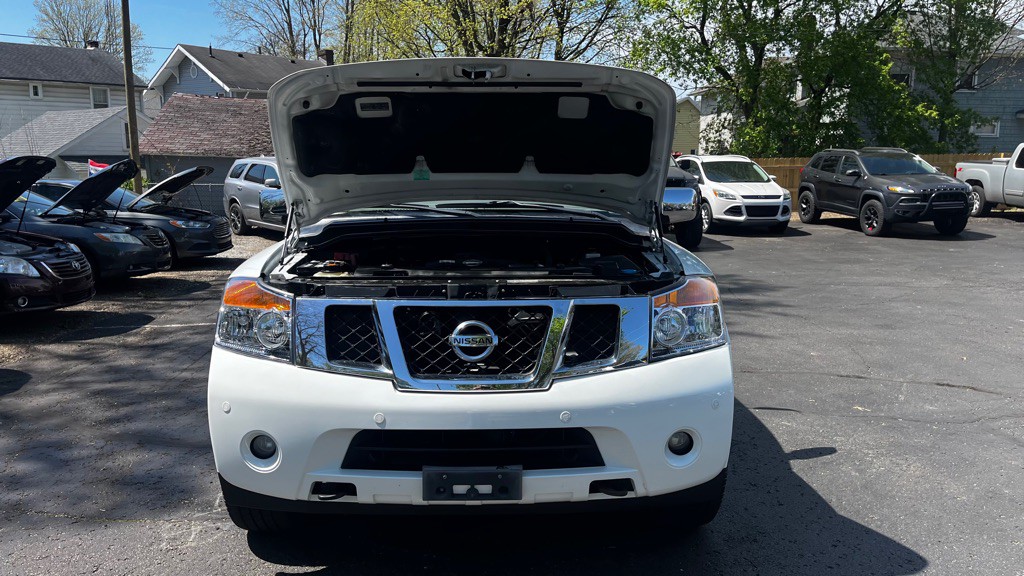 2011 Nissan Armada Image 14