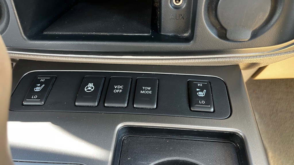 2011 Nissan Armada Image 22