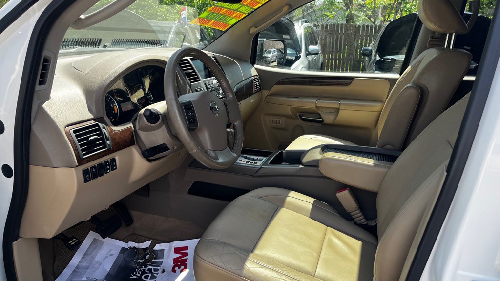 2011 Nissan Armada Image 29