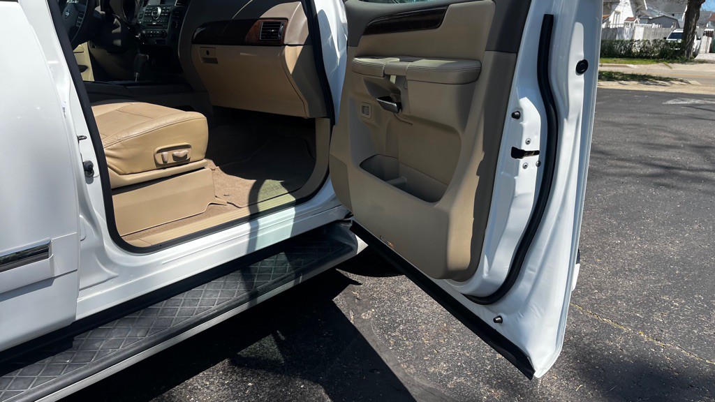 2011 Nissan Armada Image 33