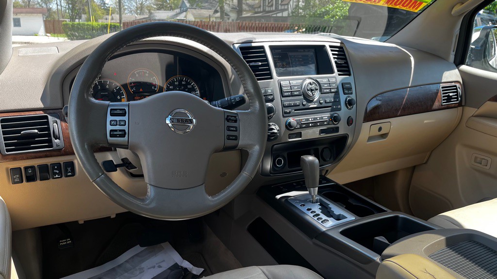 2011 Nissan Armada Image 39