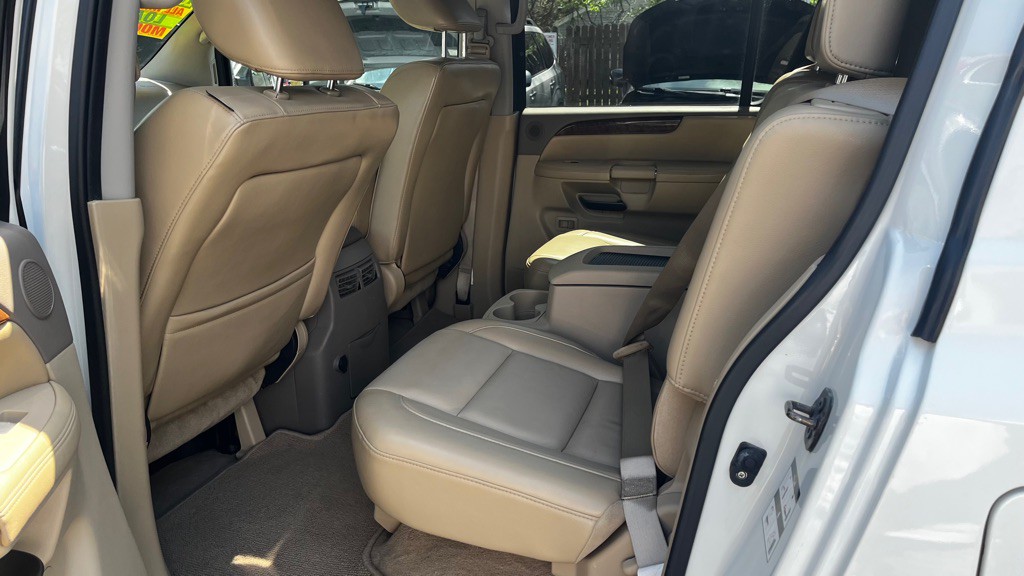 2011 Nissan Armada Image 41