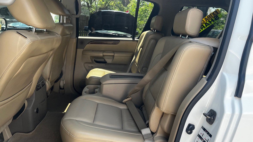 2011 Nissan Armada Image 42