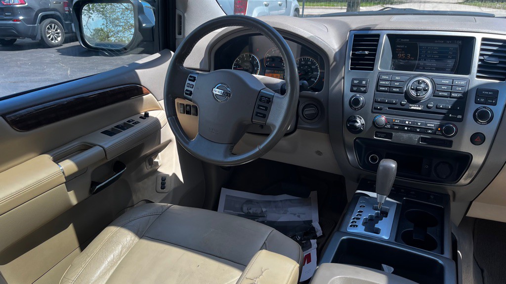 2011 Nissan Armada Image 45