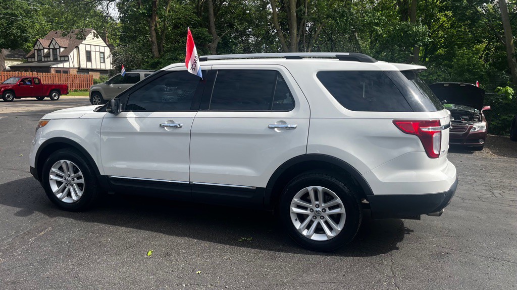 2011 Ford Explorer Image 5