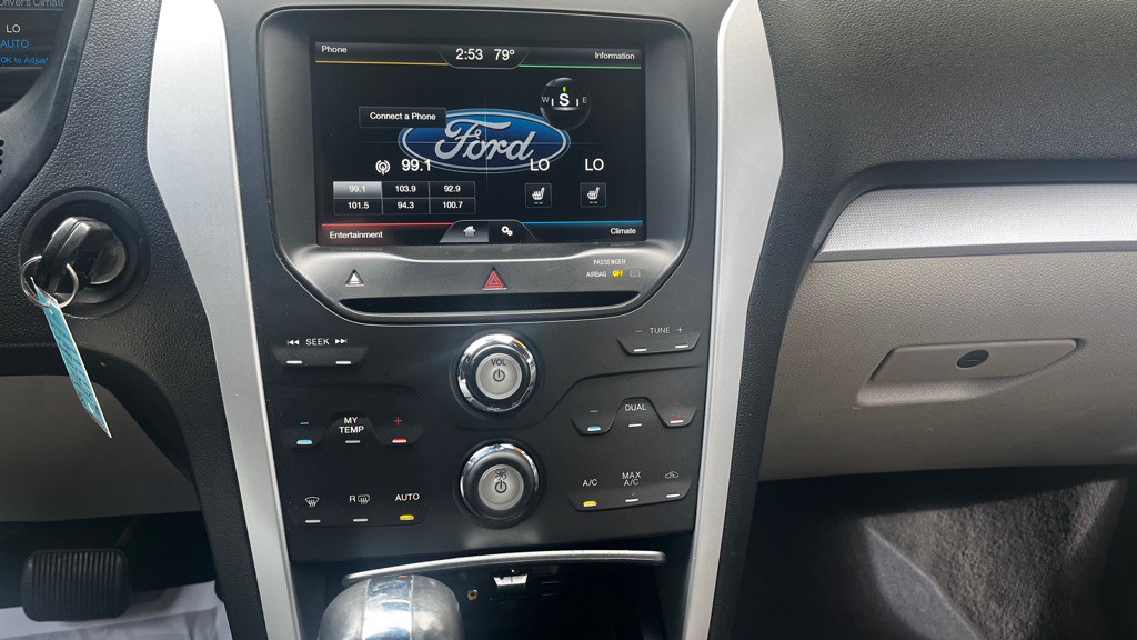 2011 Ford Explorer Image 21
