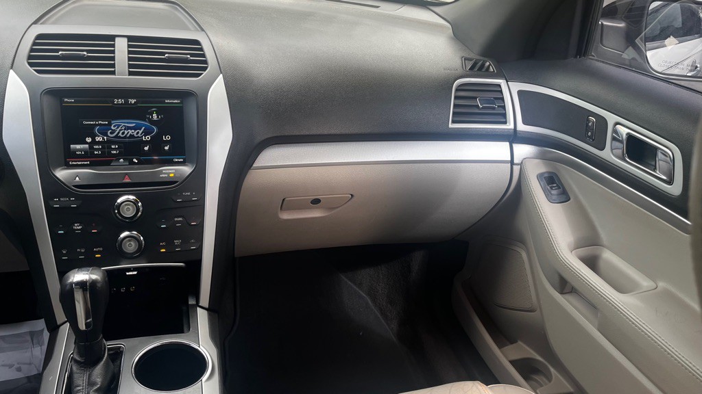 2011 Ford Explorer Image 42