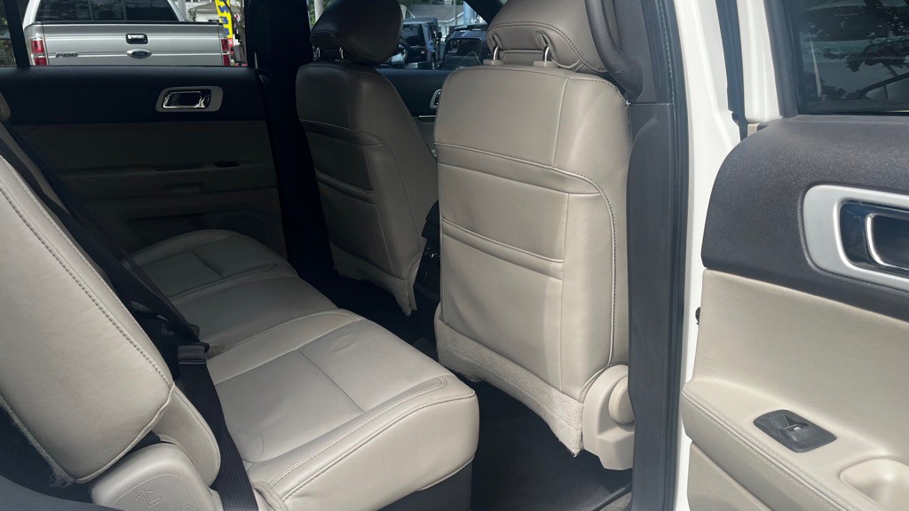 2011 Ford Explorer Image 46
