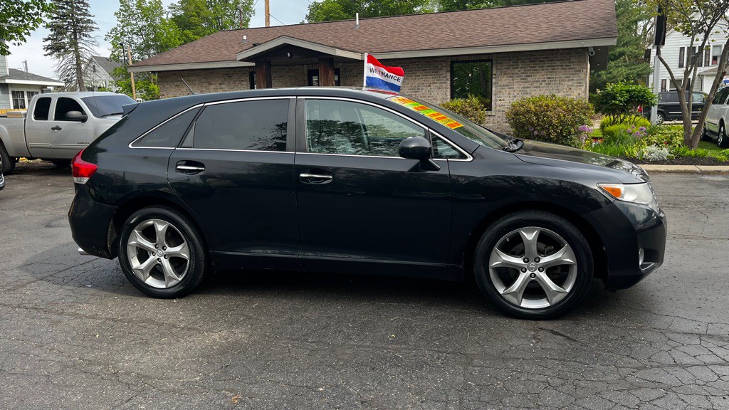 2010 Toyota Venza Image 11